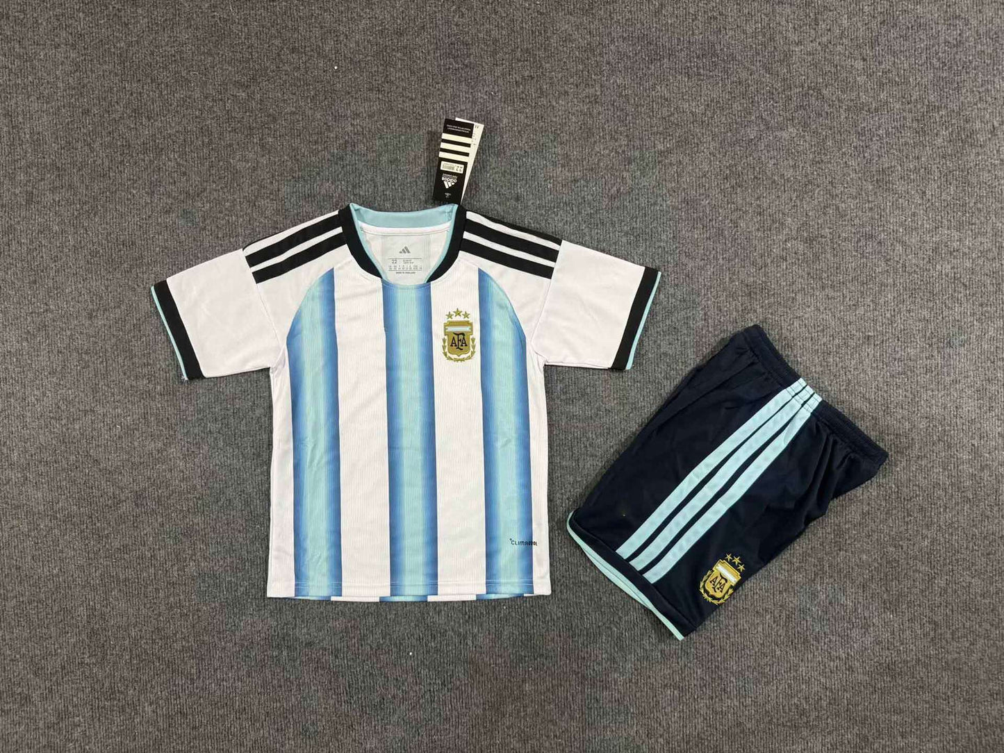 Set de camisetas de fútbol infantil de la Copa del Mundo 2627 para Brasil, Portugal, Italia, Alemania y Japón Conjunto al por mayor y personalizado