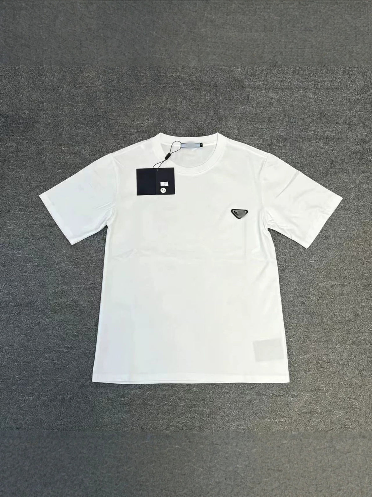 Camiseta PRA | Cuello Redondo Bordado