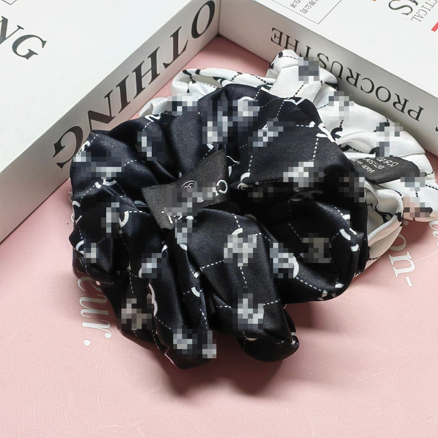 Liga Pelo Chanel Alta Gama Mujer | Anillo Floral Letras Coleta