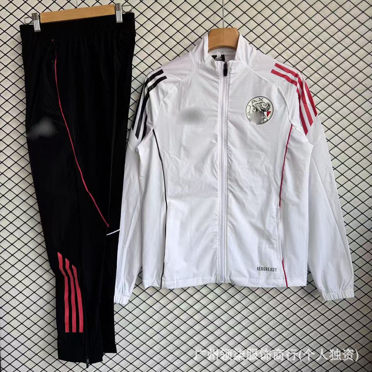 Nuevo equipamiento de fútbol, conjunto de chaquetas impermeables impermeables y de moda del Arsenal para entrenamiento español