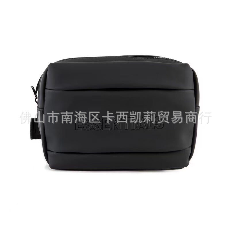 FOG Essentials Bolsa Doble Línea | Accesorio Streetwear Premium