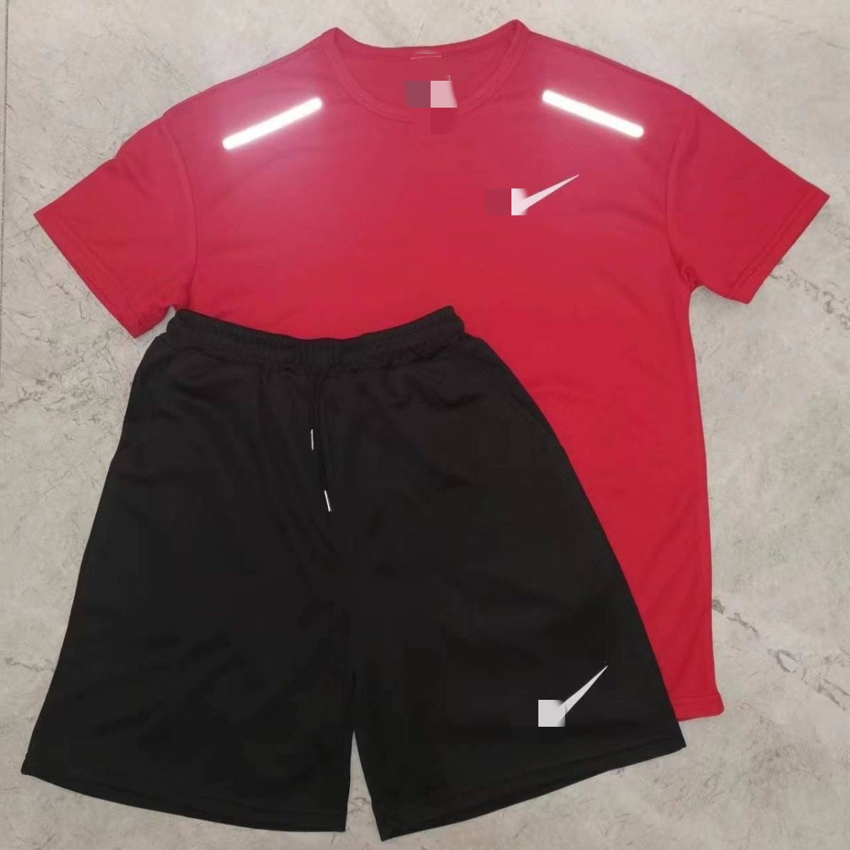 conjunto deportivo de marca