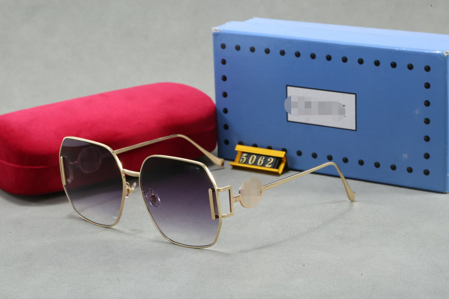 2025 Nueva gafas de sol de lujo ligeras de moda europea y americana para mujer, gafas de sol de estilo callejero de lujo al aire libre al por mayor transfronteriza
