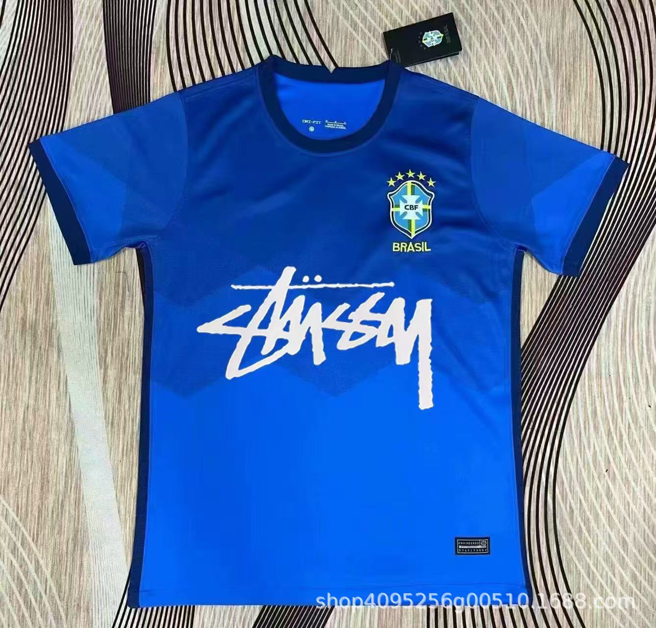 Venta al por mayor transfronteriza para Países Bajos, Alemania, Francia, Italia, Flamengo, Italia, envío gratuito para una camiseta de fútbol