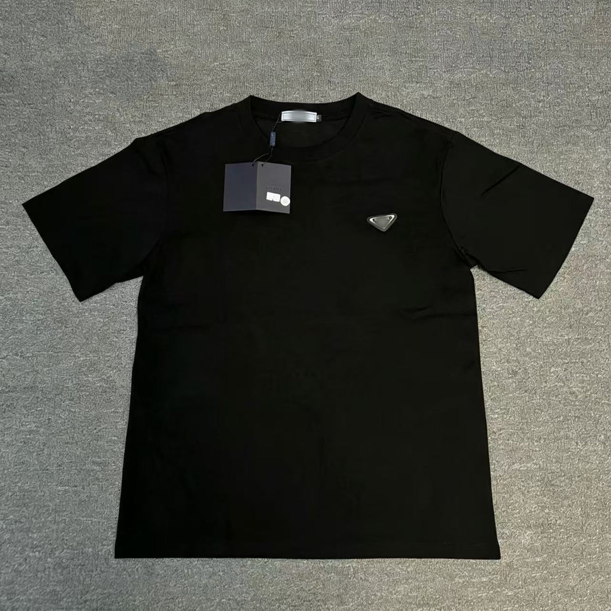Camiseta PRA | Cuello Redondo Bordado