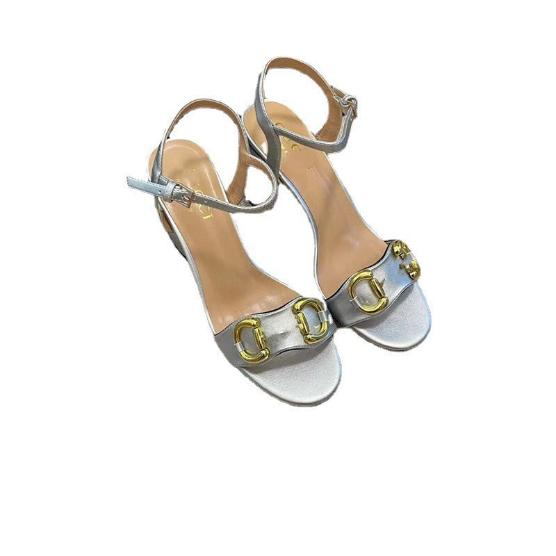 Nuevas sandalias versátiles de tacón grueso y de tacón G Brand Brand 2023, zapatillas negras de tacón alto planas y punta abierta