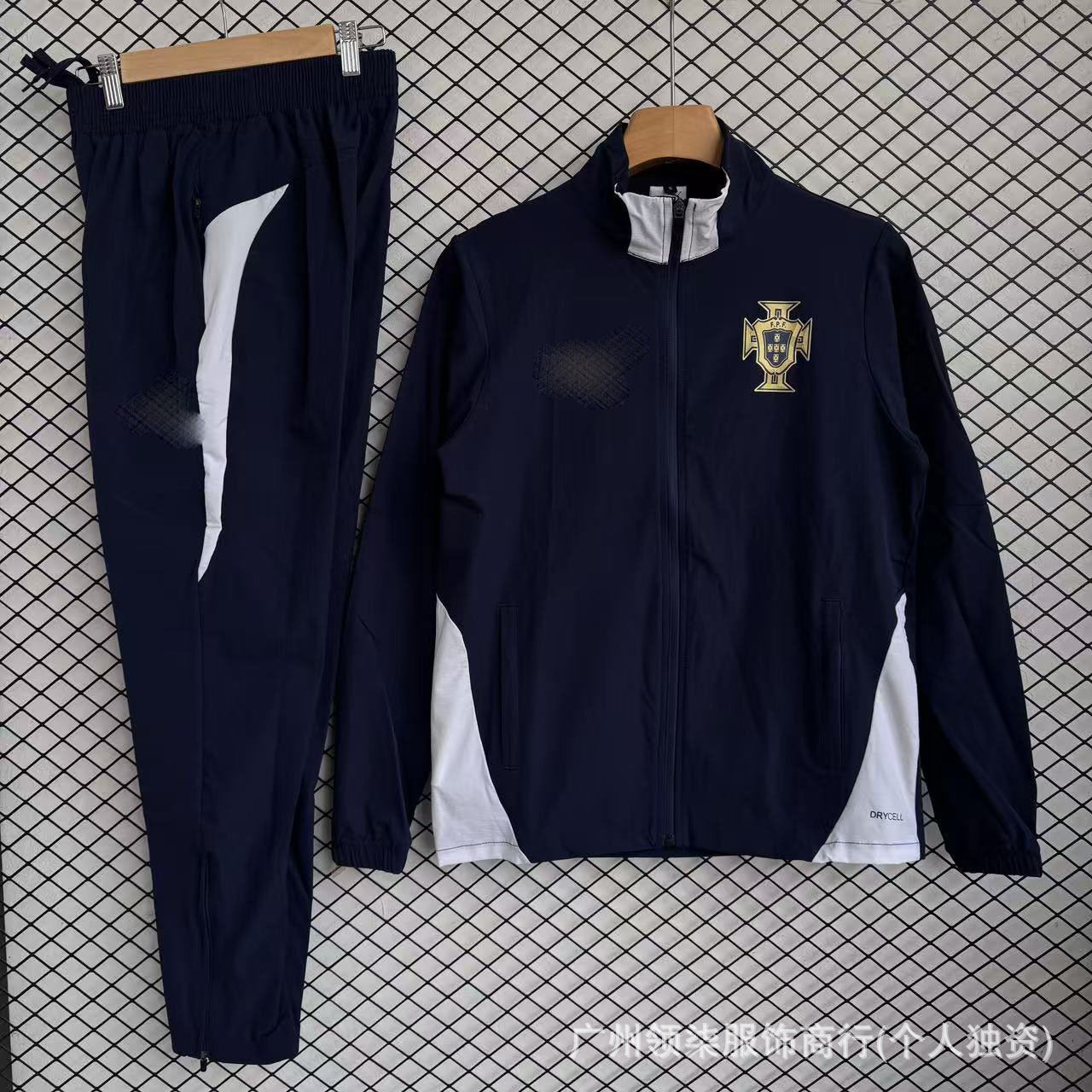 Nuevo equipamiento de fútbol, conjunto de chaquetas impermeables impermeables y de moda del Arsenal para entrenamiento español