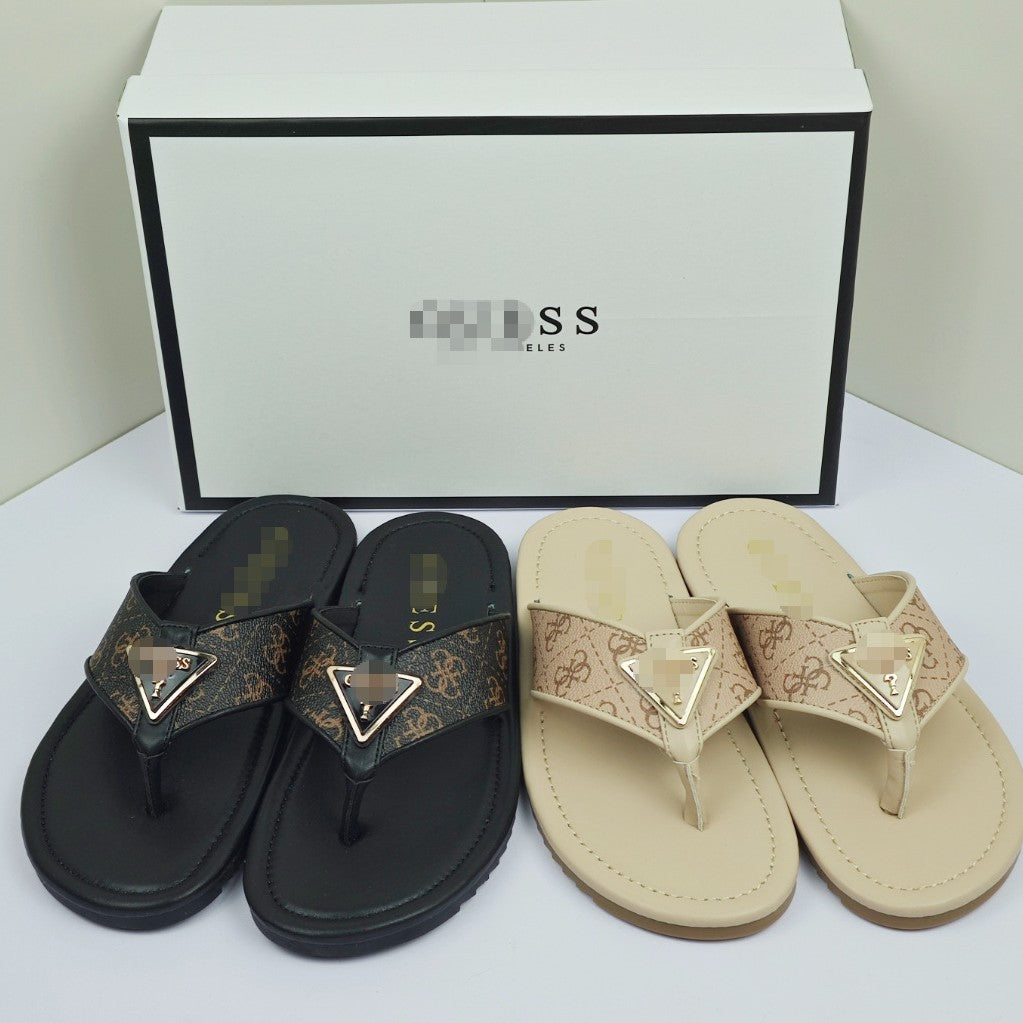 2025 Diseñadora de moda chanclas de playa, sandalias de mujer y zapatillas