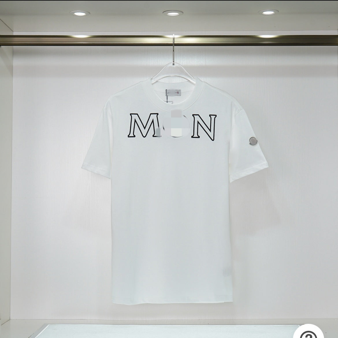 Camiseta Bordada Hombre MON | Cuello Redondo