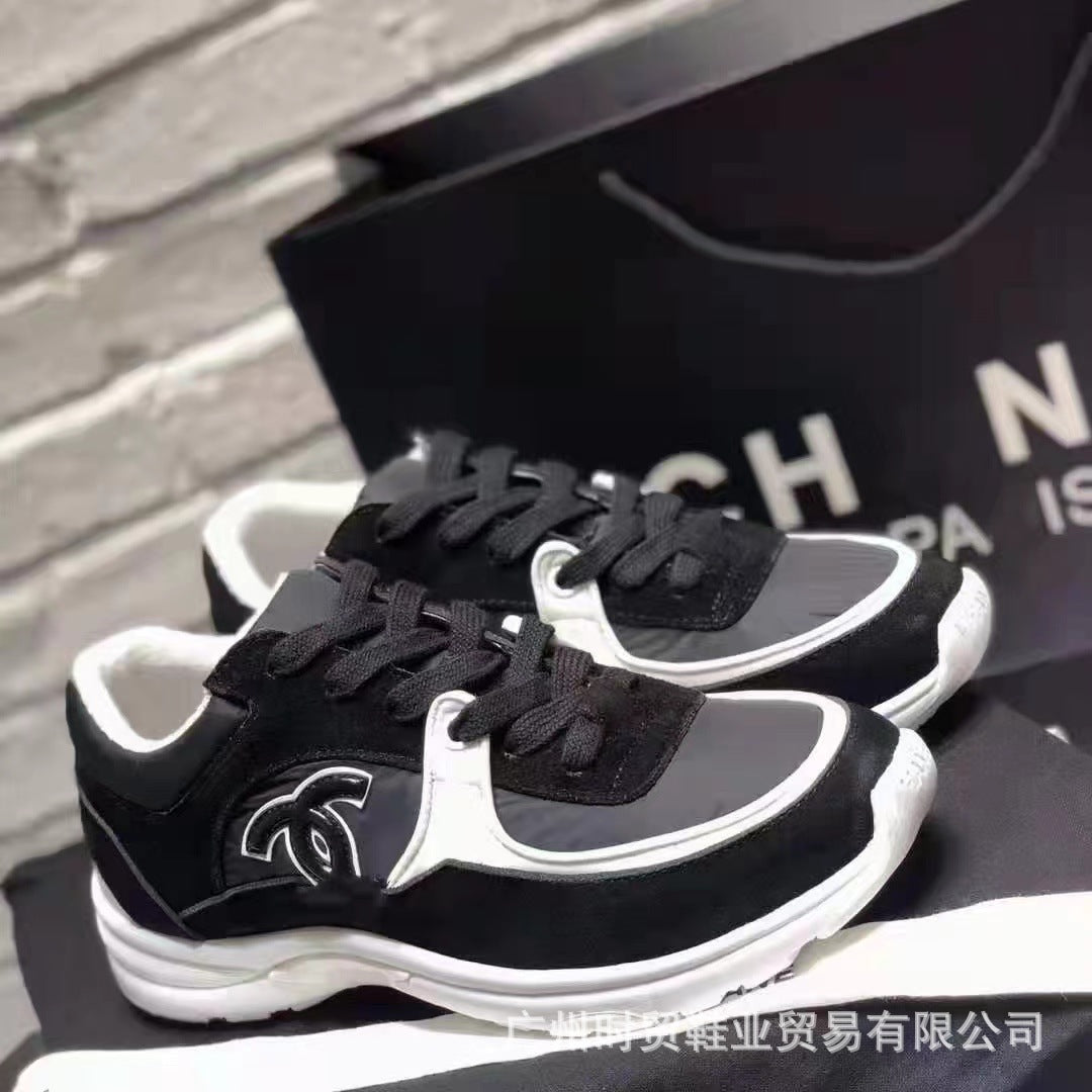 Zapatillas de suela gruesa con pequeñas fragancias, zapatillas de papá, zapatillas casuales de cuero suave para mujer, zapatillas de correr nuevas para mujer 2023