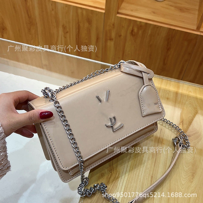 Bolsos premium de mujer 2025 nuevo estilo, la moda de este año con cadena francesa con un solo hombro, bolso bandolera famoso en internet, bolso pequeño cuadrado
