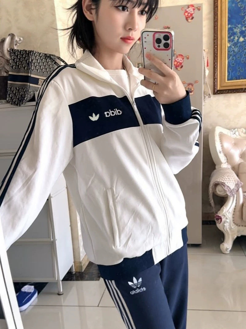 Chaqueta De Cuello Alto Mujer AD | Tres Rayas