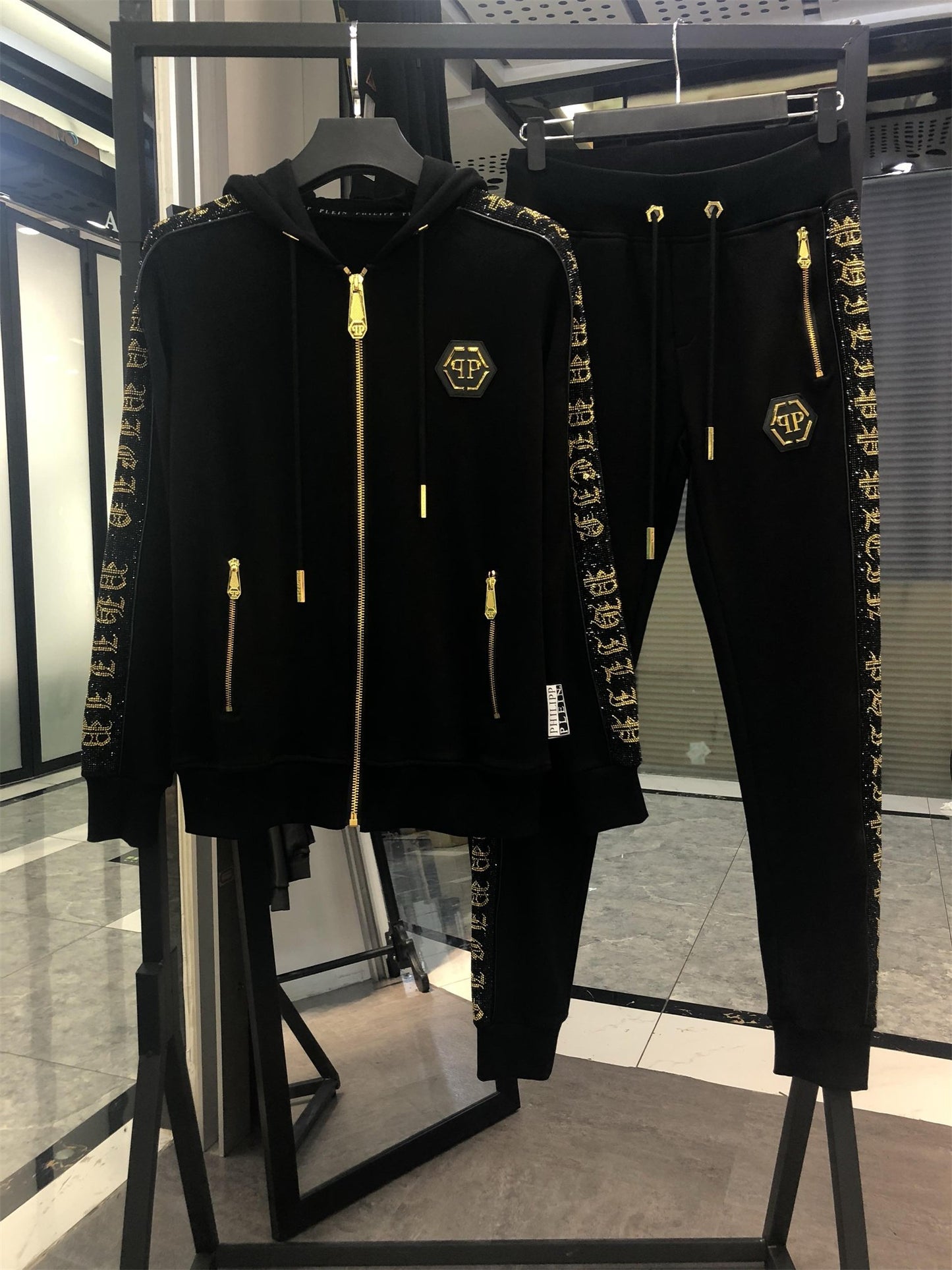 Conjunto Deportivo PP Diamante Hombre | Sudadera Capucha + Chándal